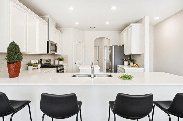 11216 Ponderosa Trail, Aubrey, TX 76227