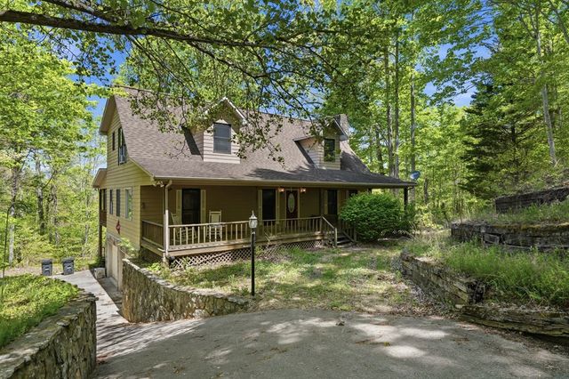 170 High Ridge Road, Young Harris, GA 30582