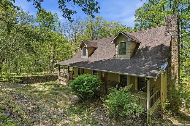 170 High Ridge Road, Young Harris, GA 30582