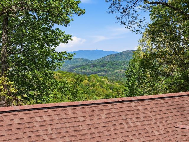 170 High Ridge Road, Young Harris, GA 30582