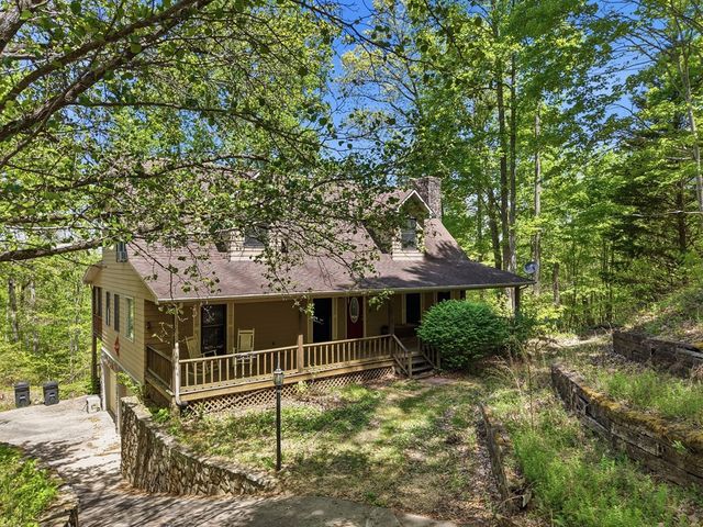 170 High Ridge Road, Young Harris, GA 30582
