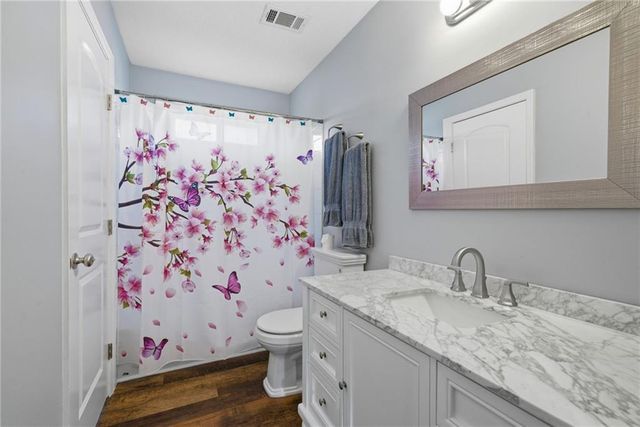 212 Shannon Drive, Woodstock, GA 30188