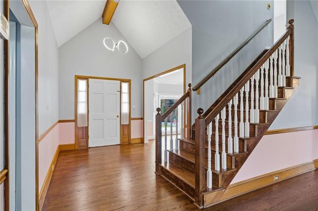 212 Shannon Drive, Woodstock, GA 30188