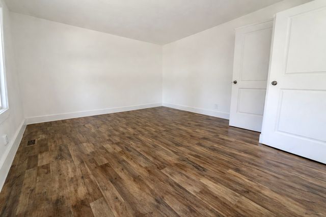 1117 S Glade St, S, Columbia, TN 38401