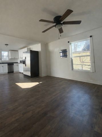 1117 S Glade St, S, Columbia, TN 38401