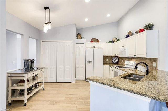 9331 Spring Run BLVD 3002, Estero, FL 34135