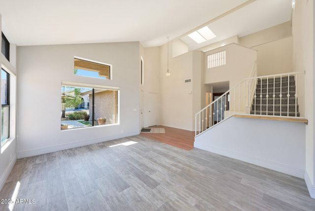 2126 E Escuda Road, Phoenix, AZ 85024