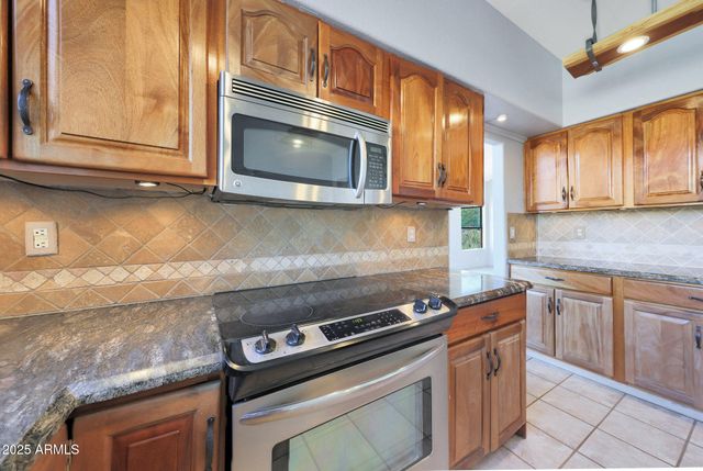 2126 E Escuda Road, Phoenix, AZ 85024