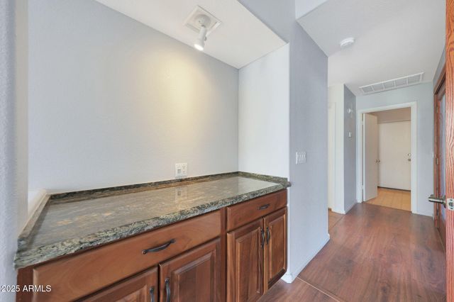 2126 E Escuda Road, Phoenix, AZ 85024