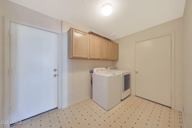 2126 E Escuda Road, Phoenix, AZ 85024