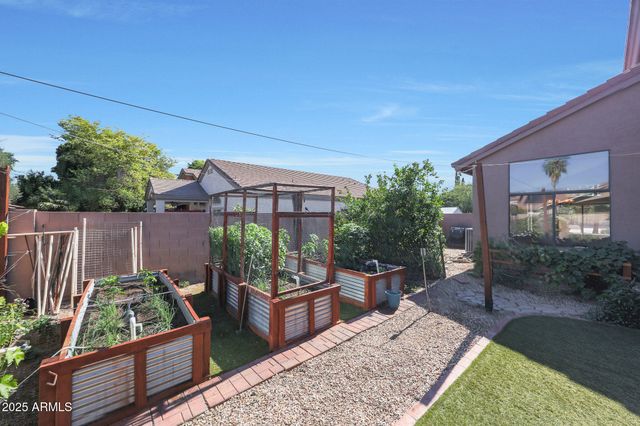 2126 E Escuda Road, Phoenix, AZ 85024