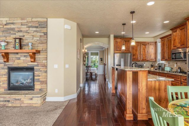 12621 S Carriage Hill Way, Nampa, ID 83686