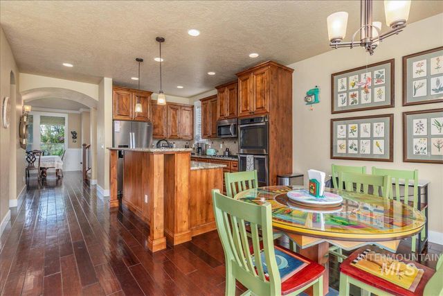 12621 S Carriage Hill Way, Nampa, ID 83686