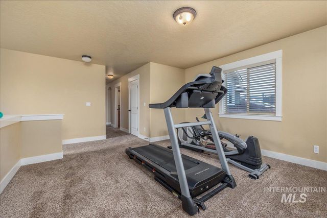 12621 S Carriage Hill Way, Nampa, ID 83686