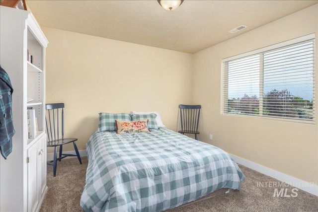12621 S Carriage Hill Way, Nampa, ID 83686