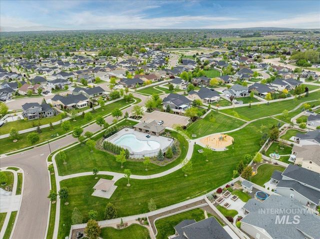 12621 S Carriage Hill Way, Nampa, ID 83686