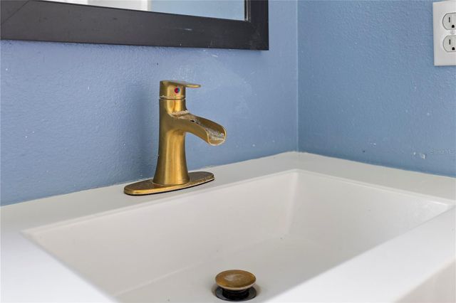 4942 EDEN VIEW COURT, Orlando, FL 32810