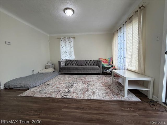 8107 Artesian Street, Detroit, MI 48228