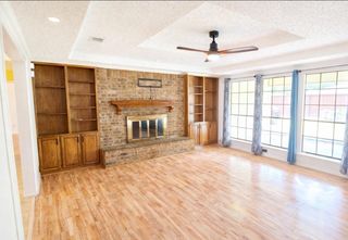 925 Shell Lane, Lancaster, TX 75146