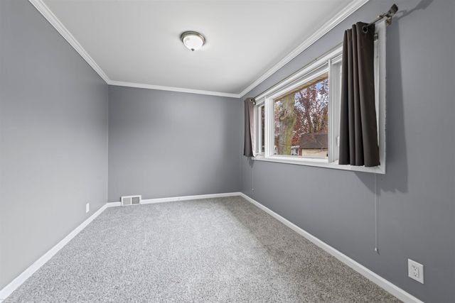 22548 Spitzley Street, Clinton Township, MI 48035