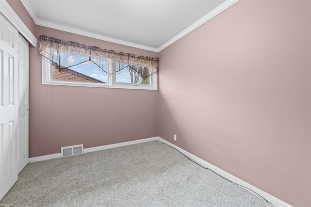 22548 Spitzley Street, Clinton Township, MI 48035