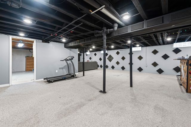 22548 Spitzley Street, Clinton Township, MI 48035