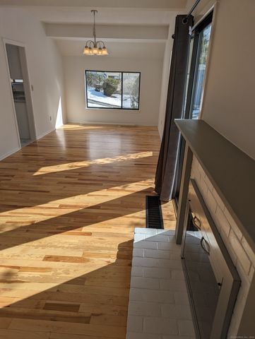 953 Heritage Village A, Southbury, CT 06488