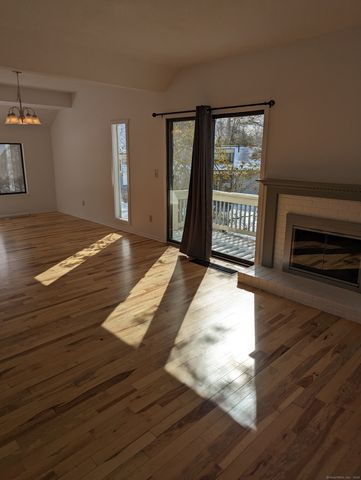 953 Heritage Village A, Southbury, CT 06488