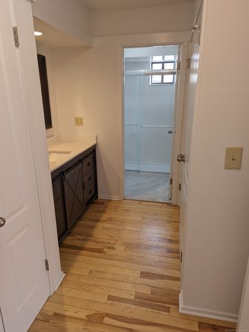 953 Heritage Village A, Southbury, CT 06488