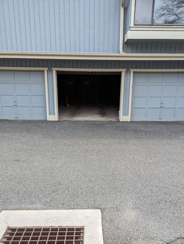 953 Heritage Village A, Southbury, CT 06488