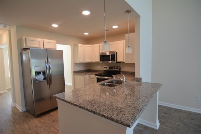 1109 Fairway Ln., Conway, SC 29526