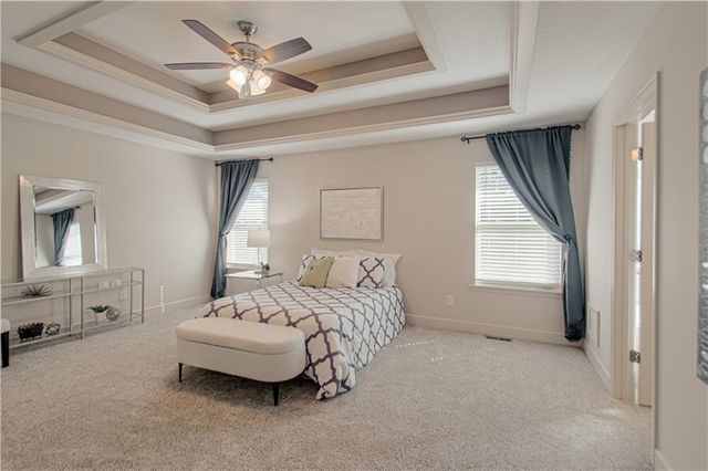 21425 W 47th Terrace, Shawnee, KS 66218