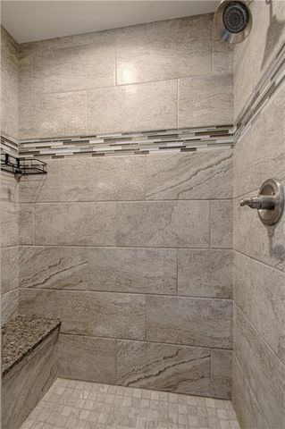 21425 W 47th Terrace, Shawnee, KS 66218
