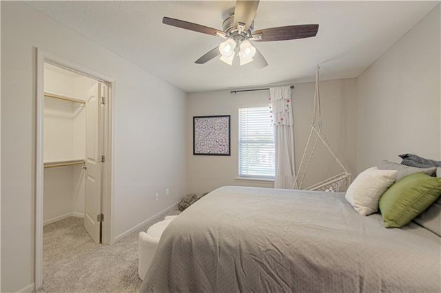 21425 W 47th Terrace, Shawnee, KS 66218