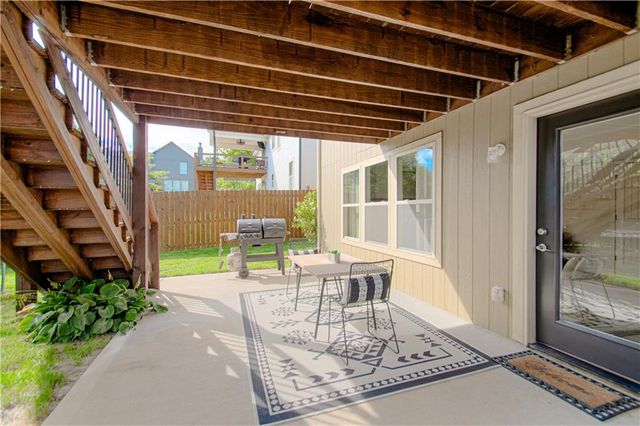21425 W 47th Terrace, Shawnee, KS 66218