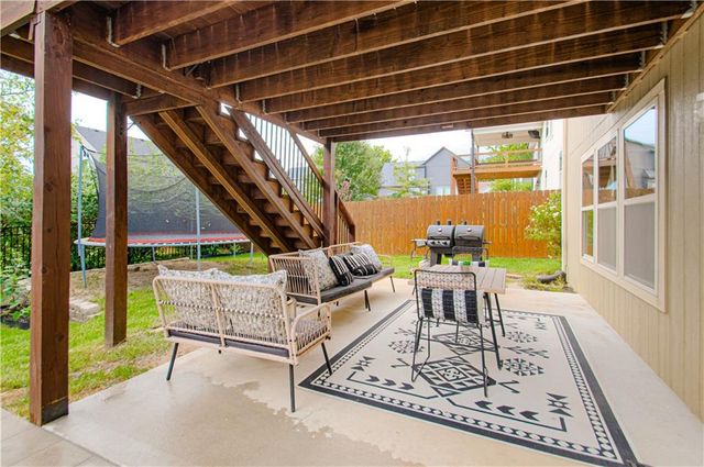 21425 W 47th Terrace, Shawnee, KS 66218