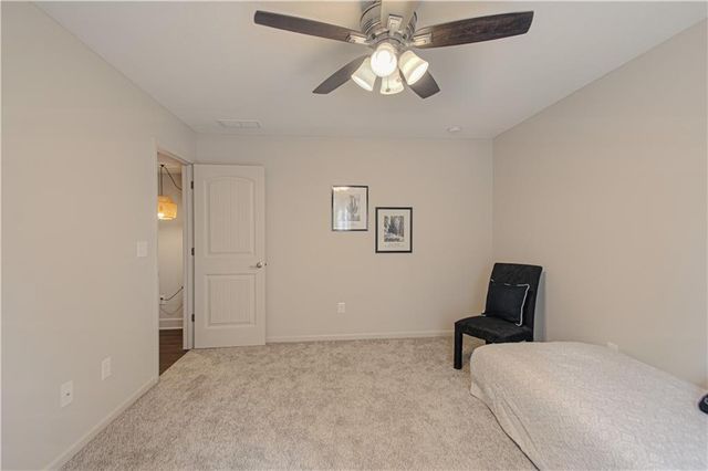 21425 W 47th Terrace, Shawnee, KS 66218