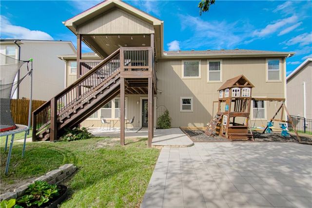 21425 W 47th Terrace, Shawnee, KS 66218