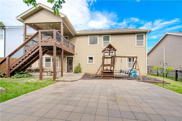 21425 W 47th Terrace, Shawnee, KS 66218