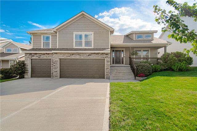 21425 W 47th Terrace, Shawnee, KS 66218