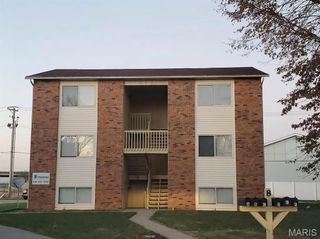 8 JARDIN Court E, Collinsville, IL 62226
