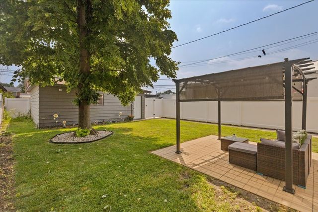 4031 Park Avenue, Brookfield, IL 60513