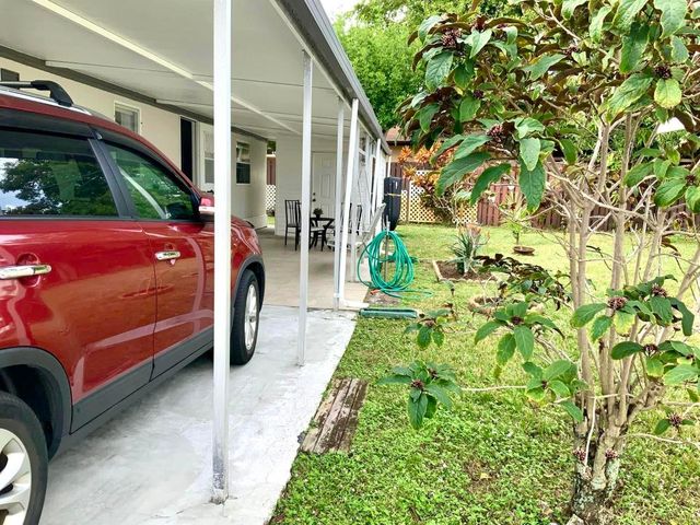 507 Alamanda Lane, Deerfield Beach, FL 33442