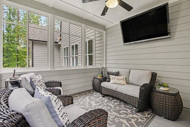 22 VINERY Court, Sharpsburg, GA 30277