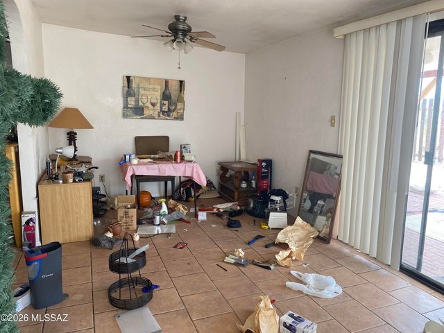 2771 W Calle De Dalias, Tucson, AZ 85745