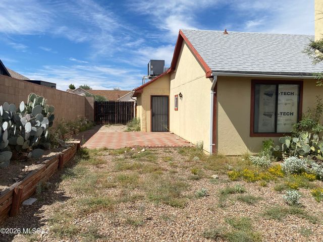 2771 W Calle De Dalias, Tucson, AZ 85745