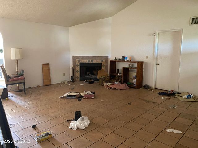 2771 W Calle De Dalias, Tucson, AZ 85745