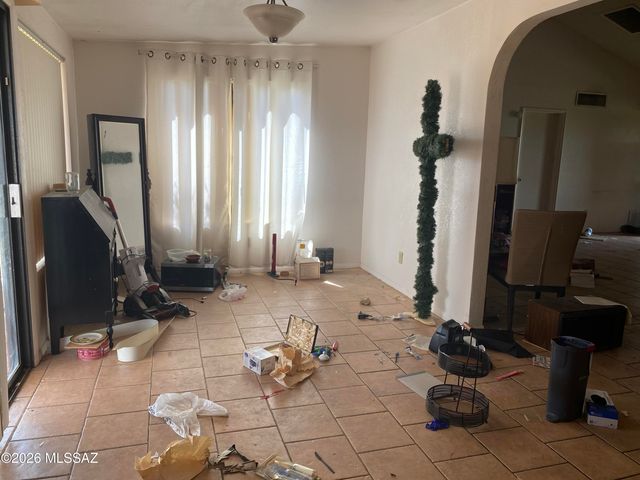 2771 W Calle De Dalias, Tucson, AZ 85745