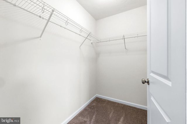 64 HOLSTEIN DR, Hanover, PA 17331