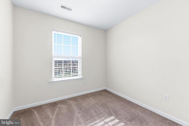 64 HOLSTEIN DR, Hanover, PA 17331